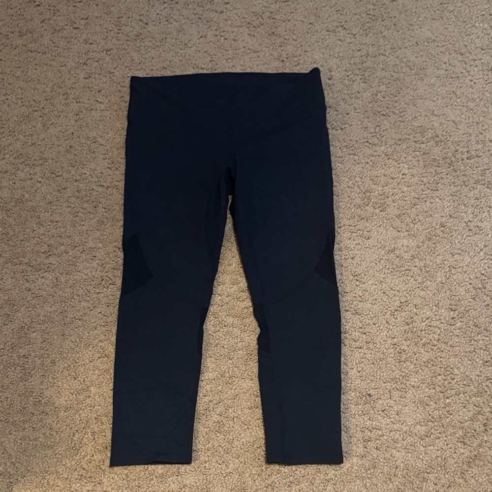 Alo Black capri leggings